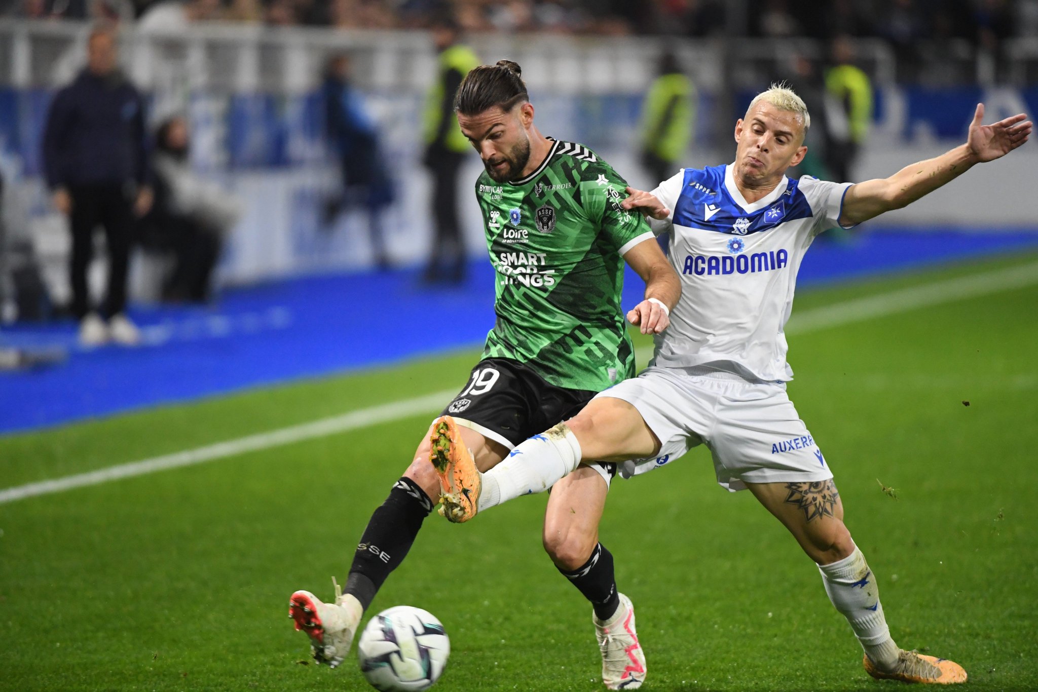 PG SOFT游戏-国外著名足球俱乐部在比赛中展现实力的简单介绍