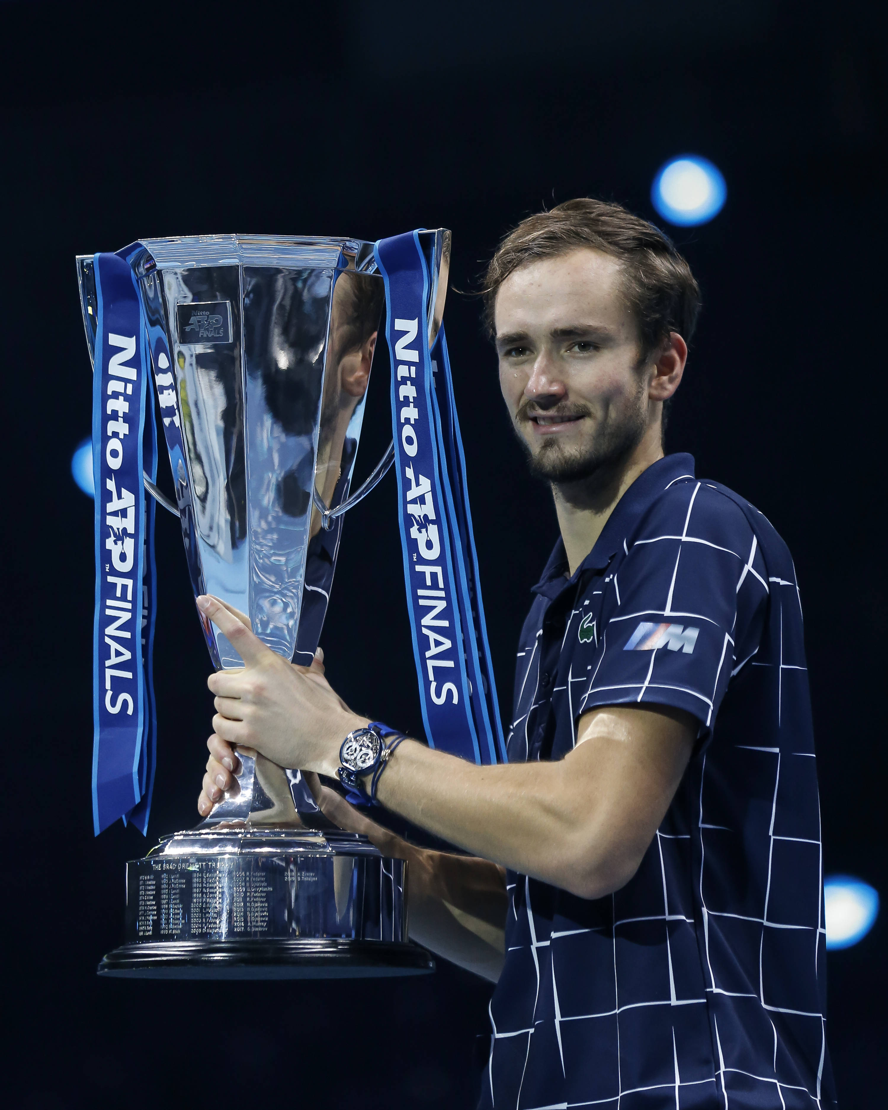 PG电子官网入口-英国网球队绝杀意大利网球队，梅德韦杰夫制霸全场的简单介绍