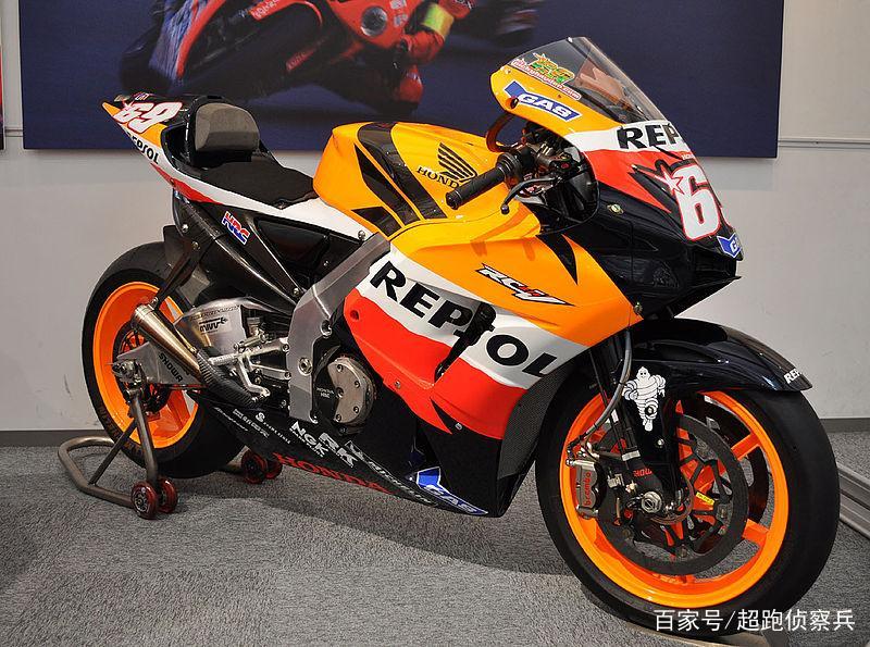 比赛打破常规，球员们用创新技巧制造惊喜的简单介绍