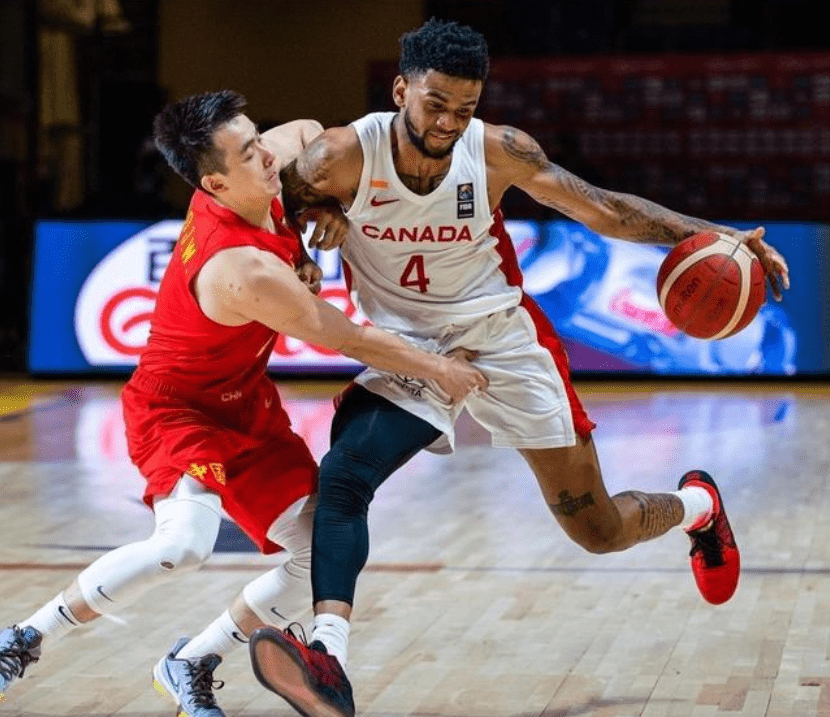 关于公牛碾压加拿大男篮，巴恩斯打破历史纪录的信息