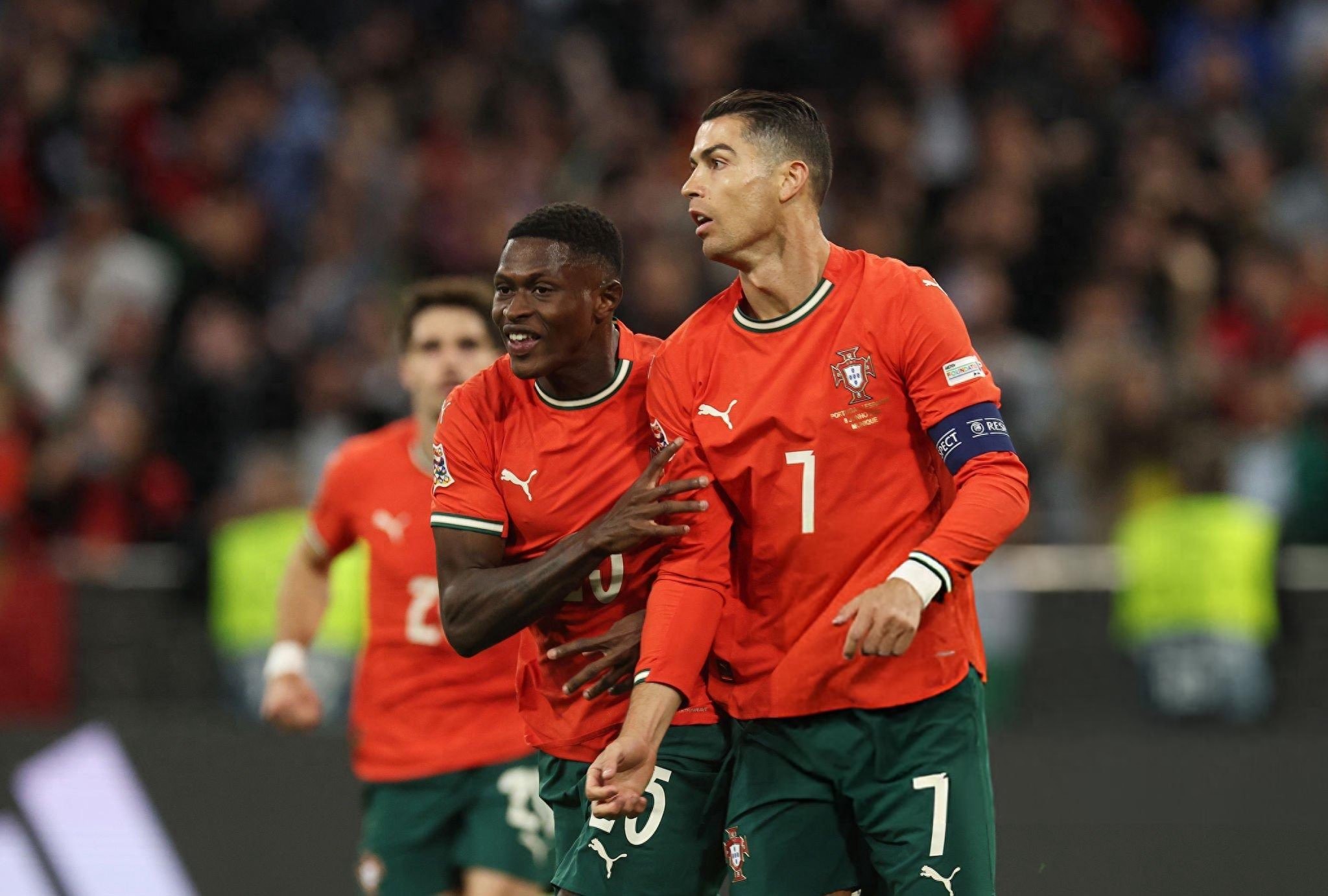 葡萄牙队鏖战韩国队,波尔扛起全队的简单介绍 葡萄牙队鏖战韩国队,波尔扛起全队的简单介绍