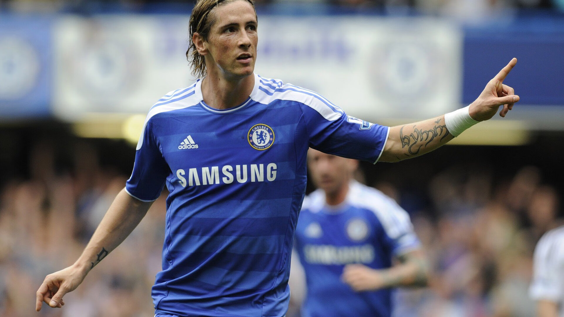 英超争冠焦点战，葡萄牙终结卡塔尔，双重风暴席卷全球体育