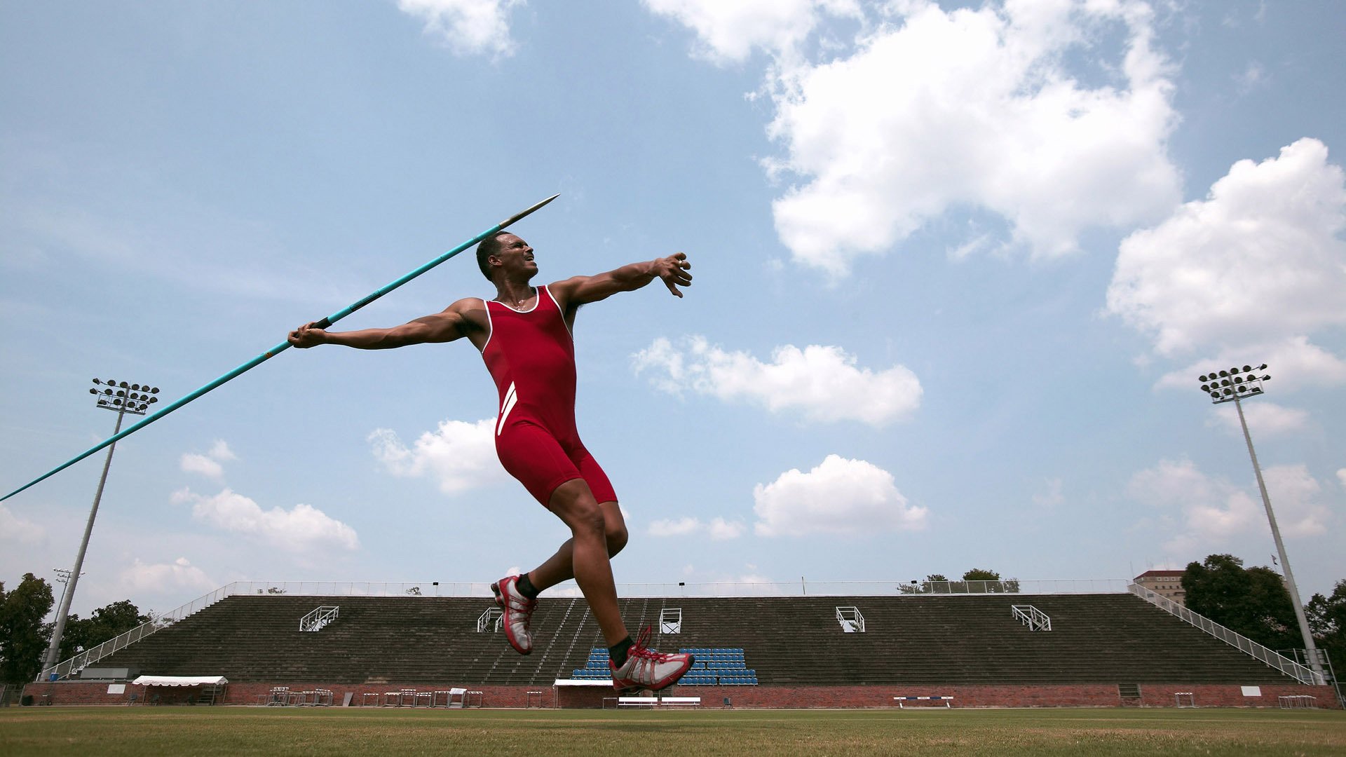 西甲国家德比之夜，福克斯进攻端无人可挡，改写历史的一战